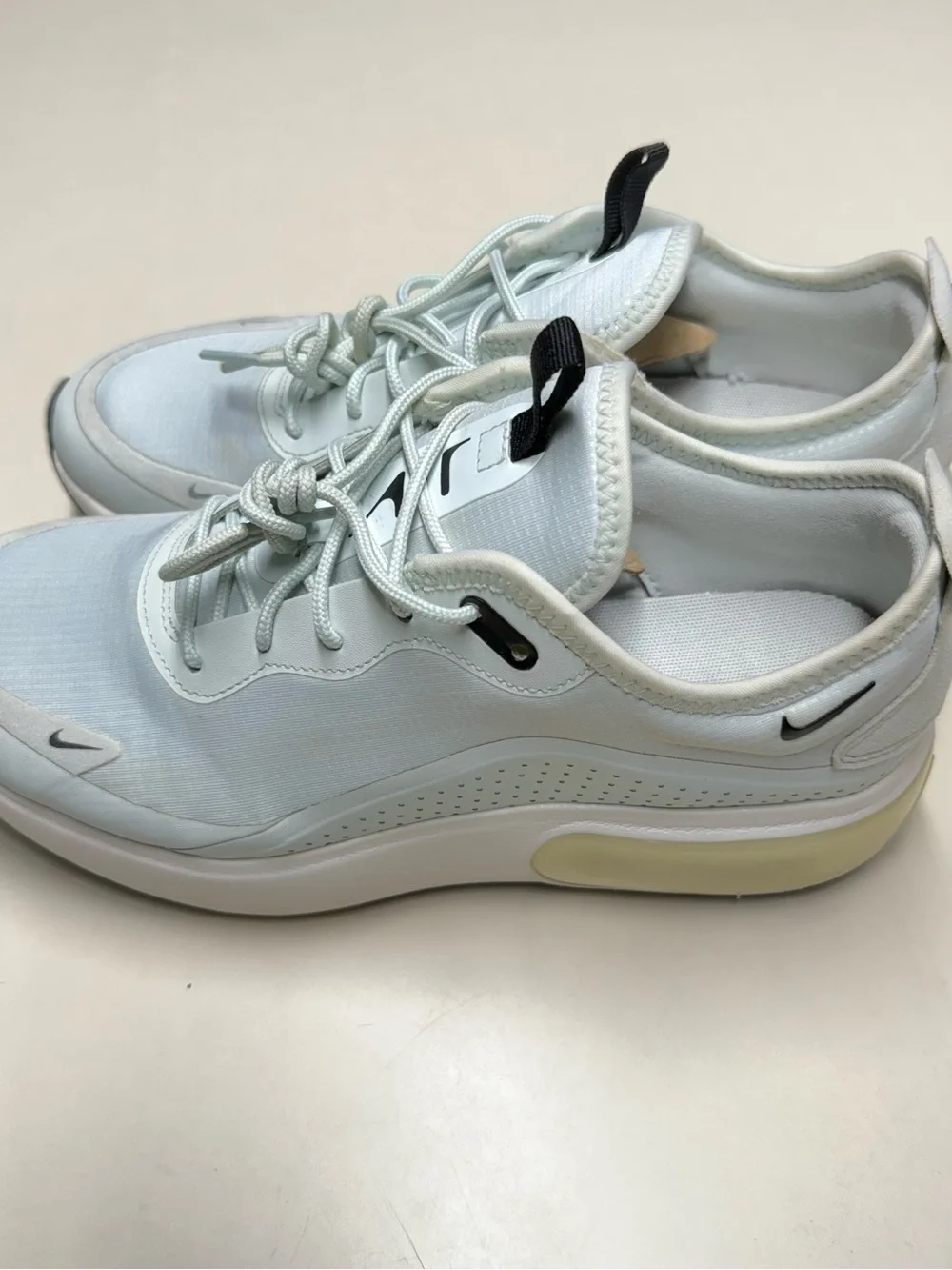 Nike Air Max Dia Summit Women's Shoes Sneakers Athletic White Metallic Luster